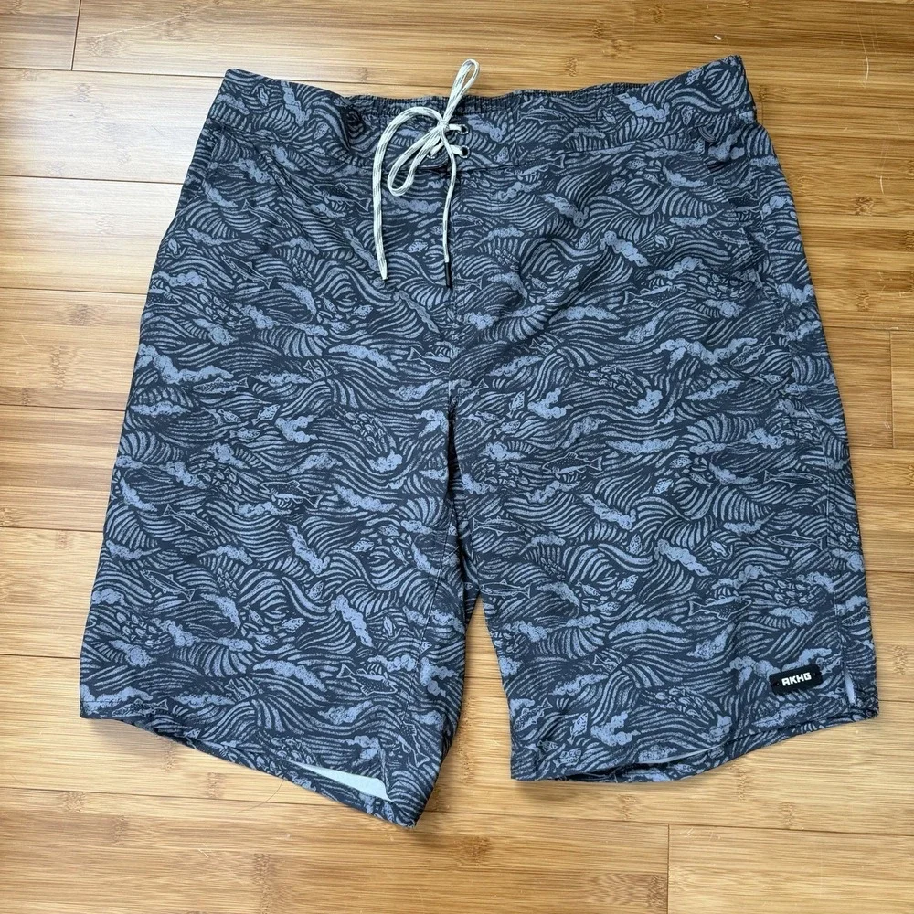 AKHG Alaskan Hardgear Swim Trunks Mens 36 Gray Fish Print 8